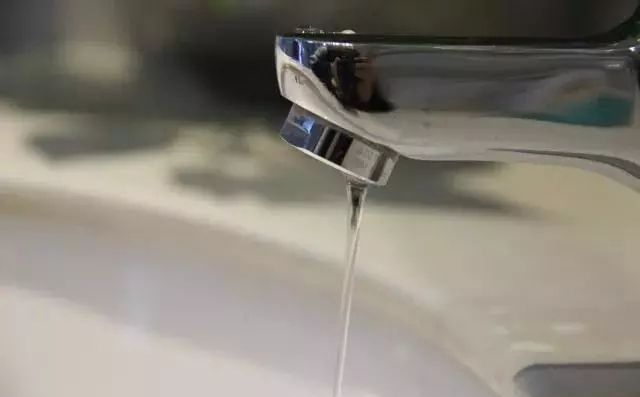 水流成線，減輕智能水表的凍結(jié)程度。